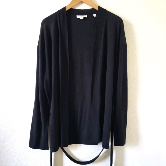 $425 Vince Wool Blend Belted Lightweight Cardigan in Black - Picture 3 of 6